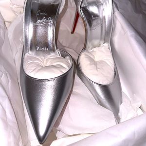 Christian Louboutin Iriza 100 Pumps